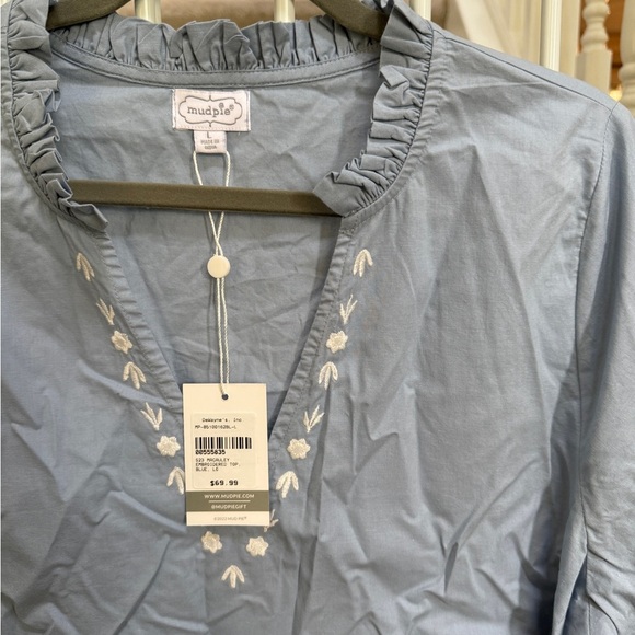 Mudpie Chambray Ruffle Macauley Embroidered Top Size Large NWT Mud Pie - Picture 3 of 6